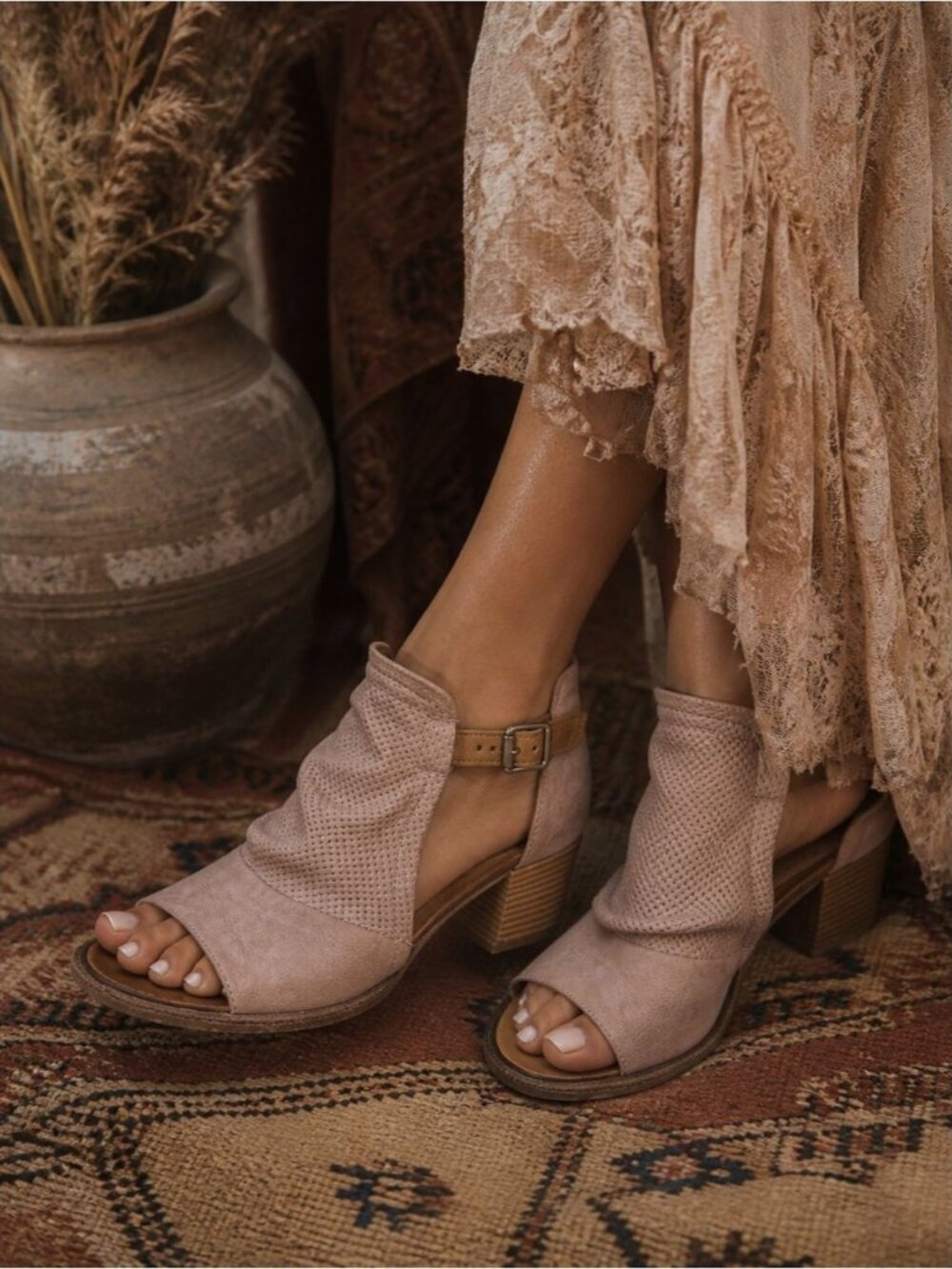 Miz Mooz Leather Sandal Heels Blush Pink Size 41 Boho Comfort Casual Vacation
